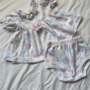 Vintage carters Adorable Pink and Blue Floral Baby Outfit